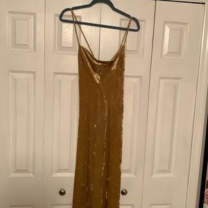 Forever 21 crushed velvet floorlength dress